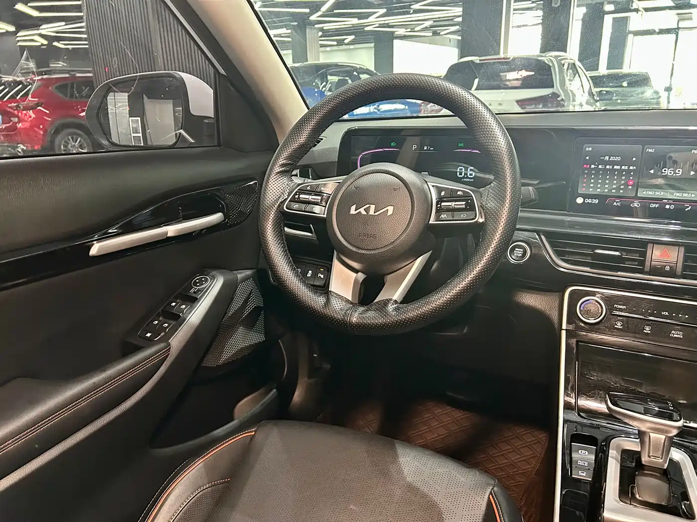 Kia Seltos 2023 1.5L CVT Luxury Edition фото 26