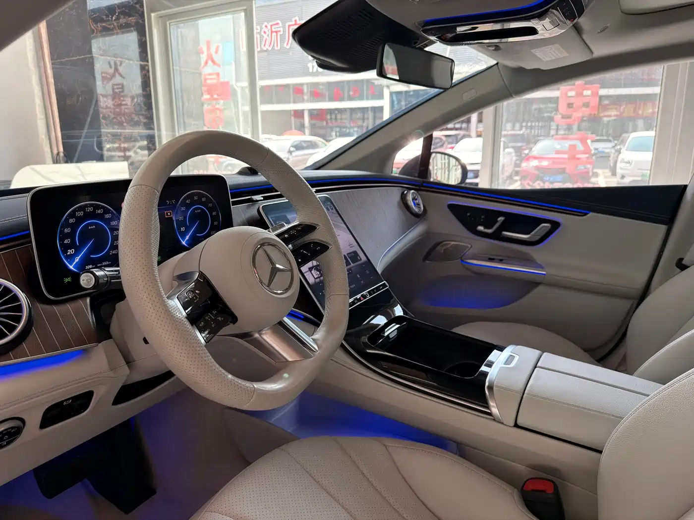 Mercedes-Benz EQE 2022 350 Luxury Edition фото 8