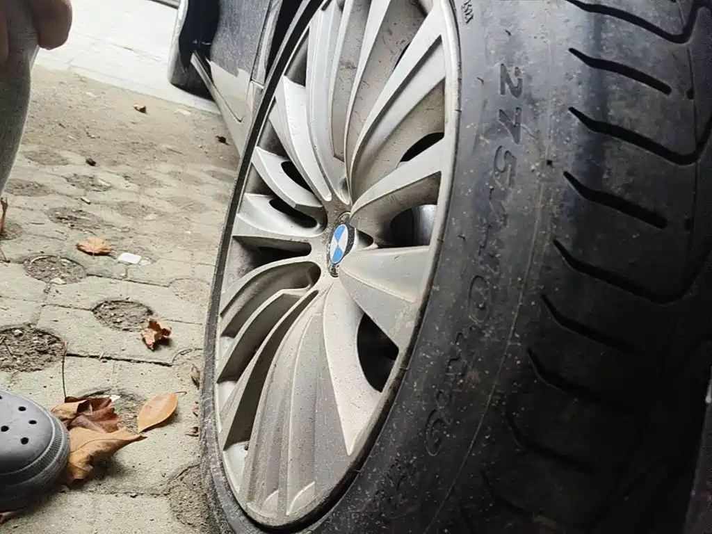 Photo 7 - BMW 5 Series GT