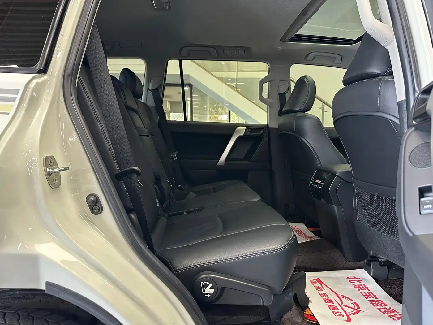 Toyota Prado 2016 2.7L Auto Luxury Edition фото 14