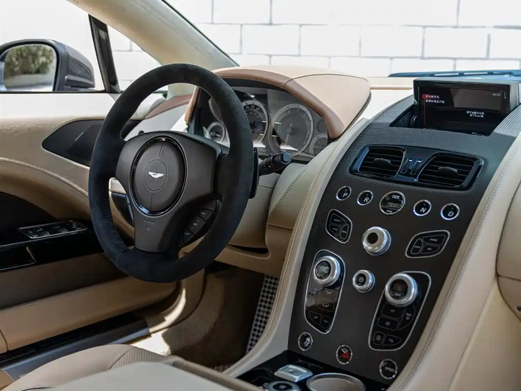 Aston Martin Rapide 2017 6.0L S фото 10