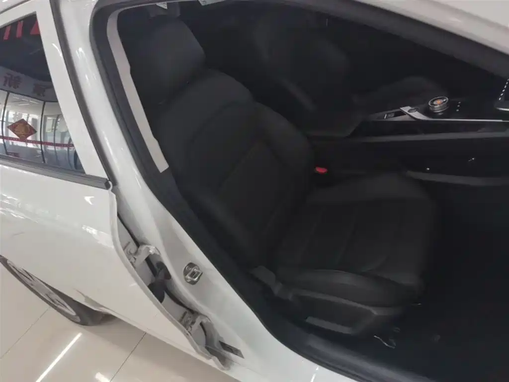 Фото 25 - Geely Geometry A
