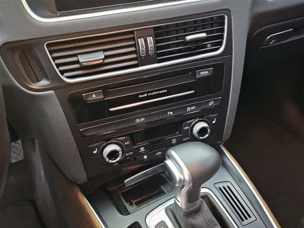 Audi Q5 2015 40 TFSI Comfort фото 10