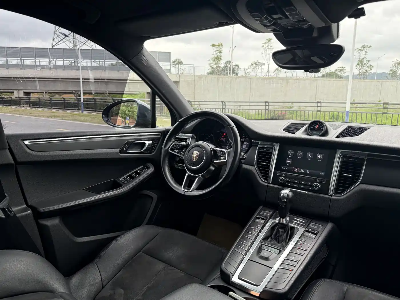 Porsche Macan 2017 Macan 2.0T фото 20