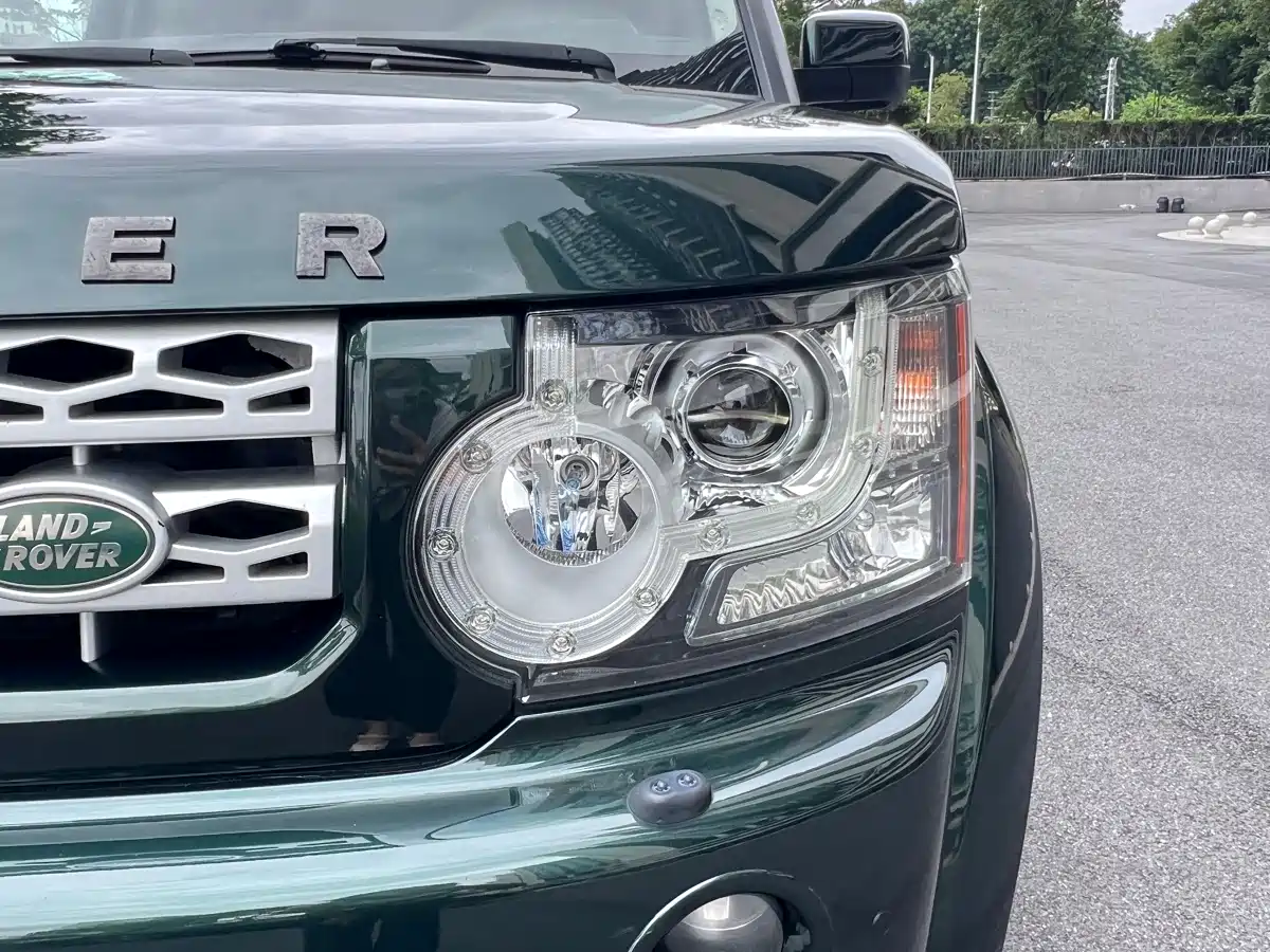 Land Rover Discovery 2011 2.7 TDV6 HSE Diesel фото 9