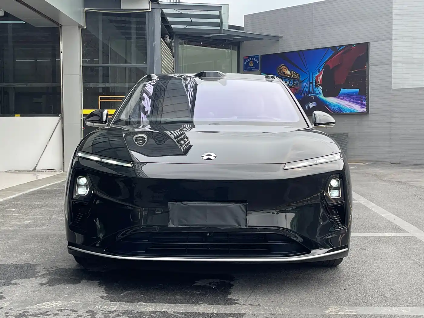 NIO NIO ET9