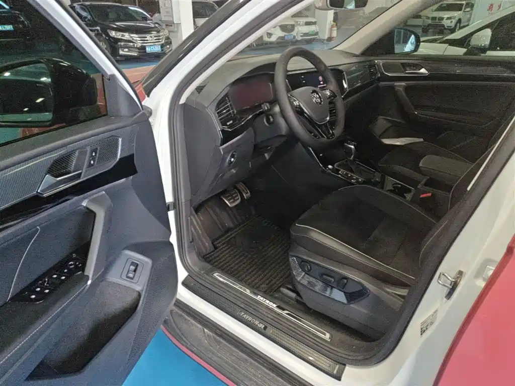 Volkswagen Tayron 2020 330TSI 2WD Luxury Smart Edition Pro фото 16