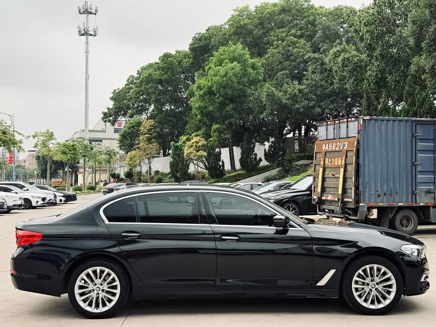 BMW 5 Series 2018 Facelift 530Li Leading Luxury Package фото 12