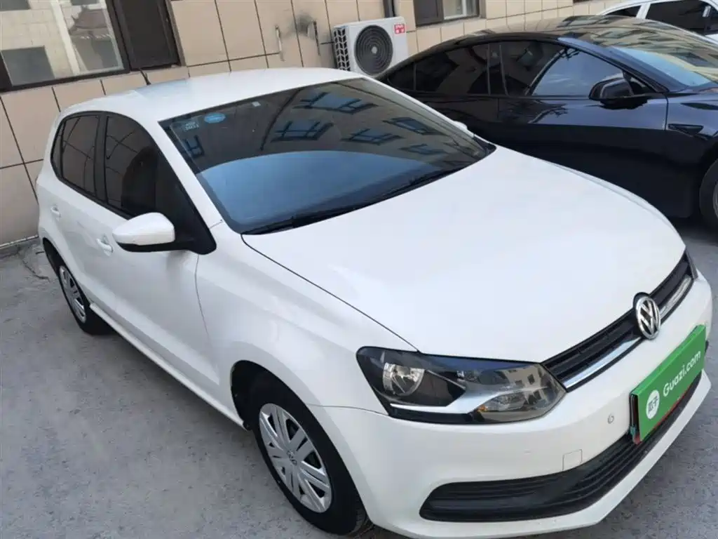 Volkswagen Polo 2016 1.4L Manual Trend фото 4