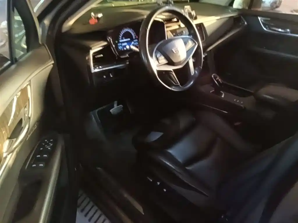 Cadillac XT5 2016 28T AWD Luxury Model фото 16