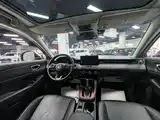 Photo 17 - Honda Vezel