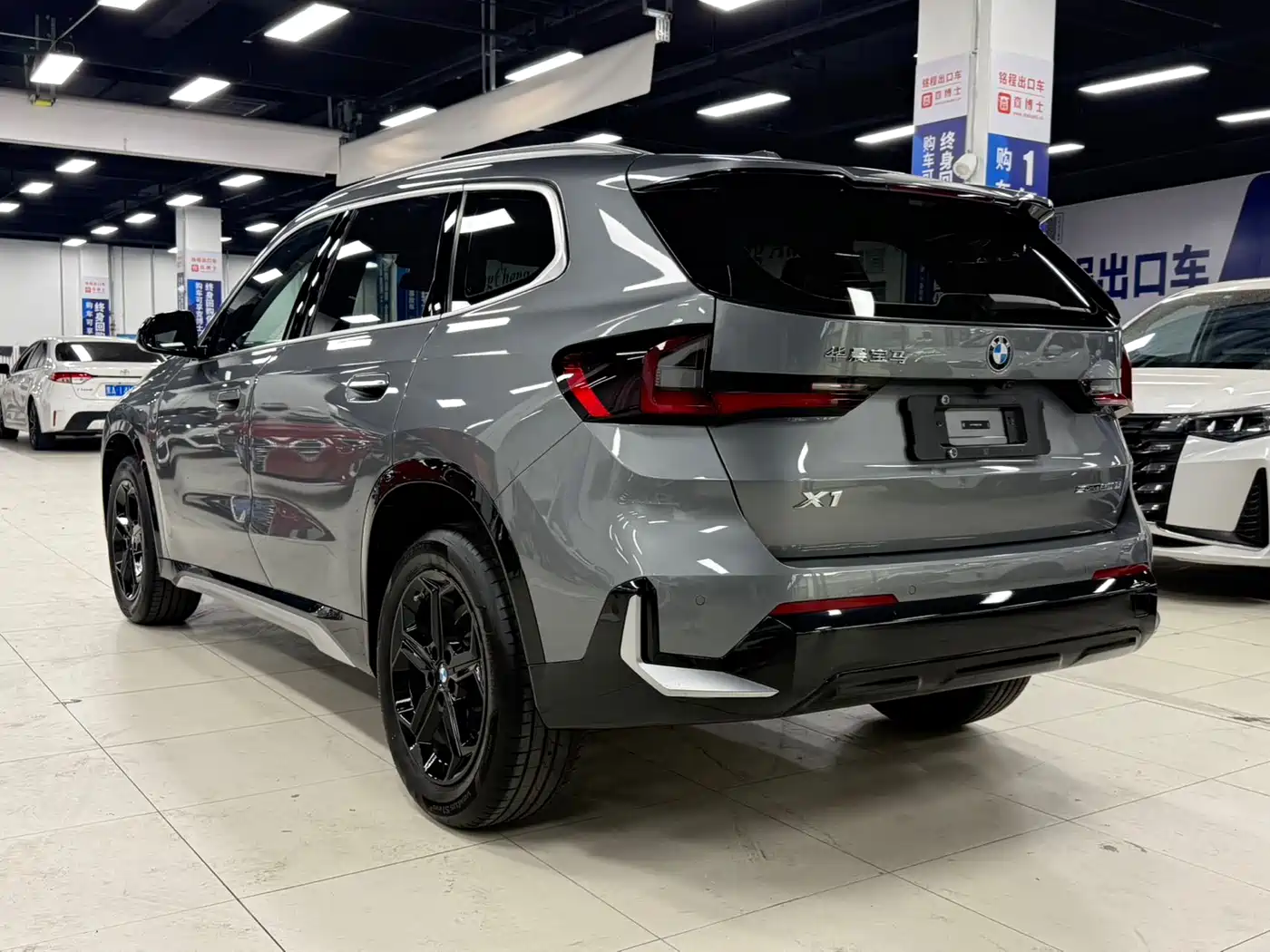 BMW X1 2023 sDrive20Li X Design Package фото 7