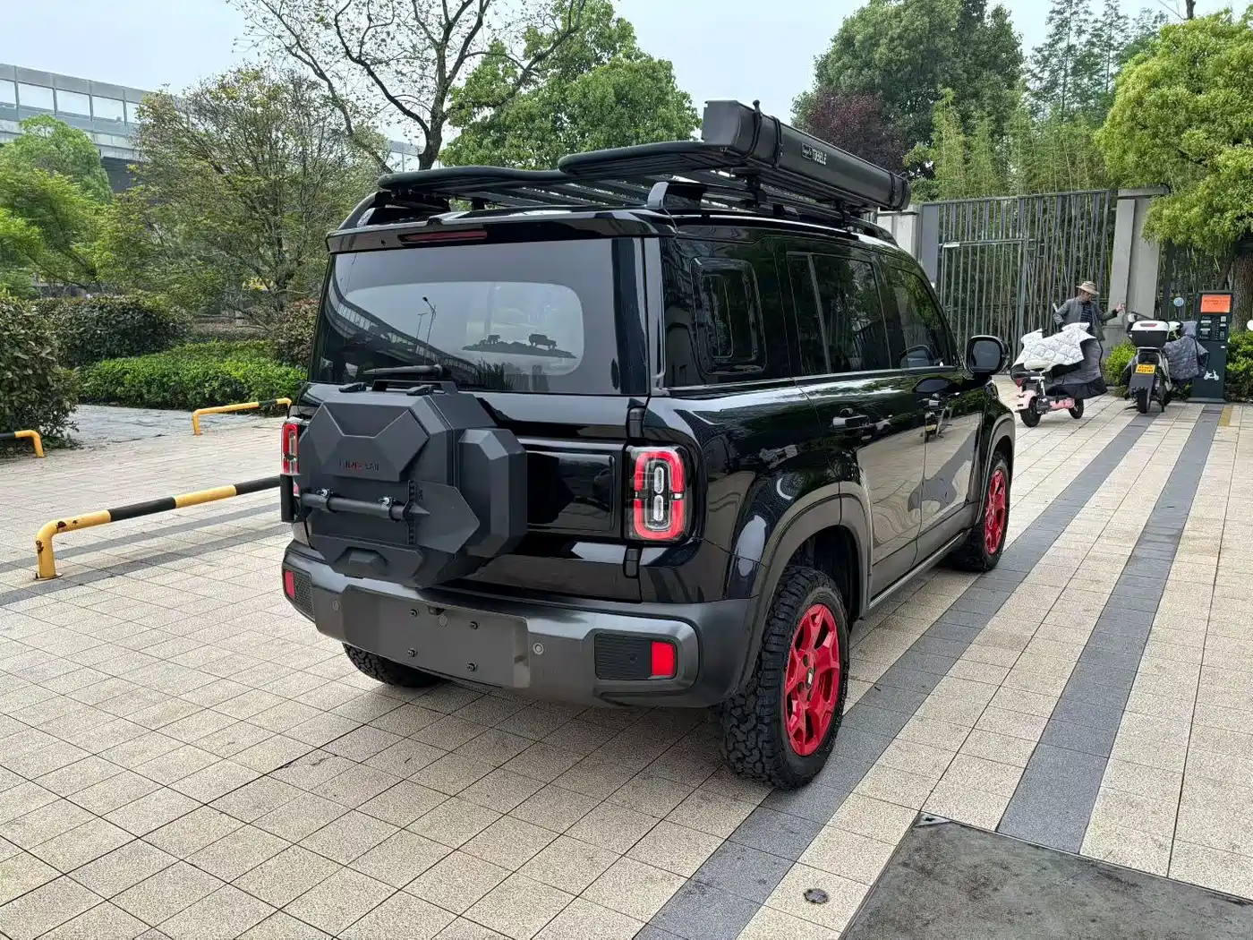 BAOJUN YUE ALSO PLUS