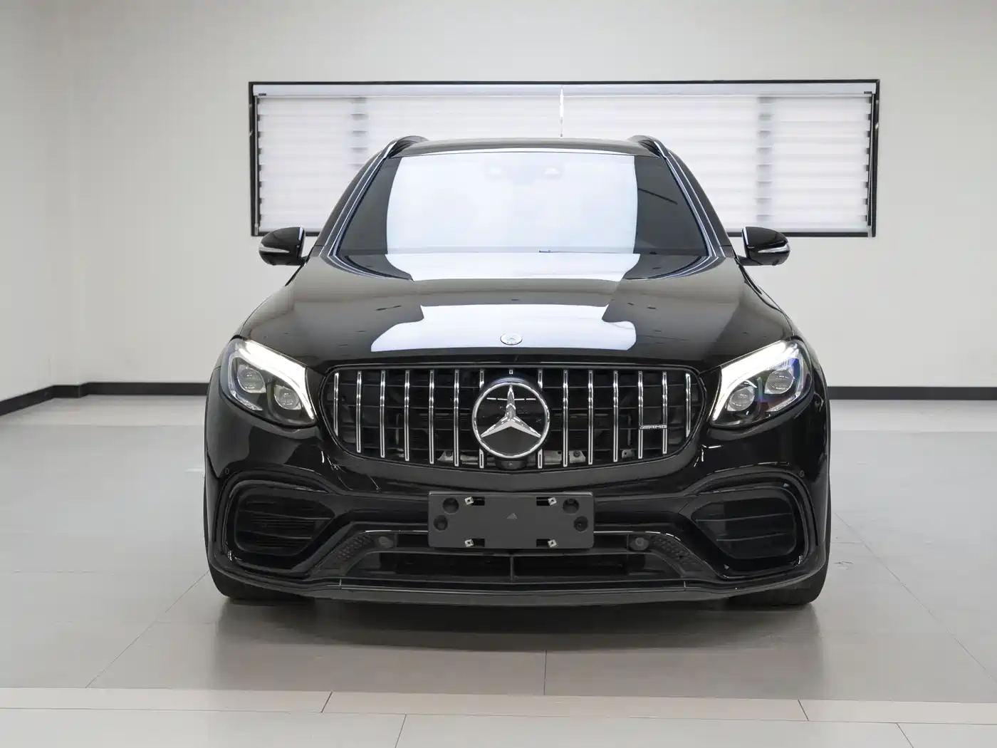 Mercedes-Benz GLC AMG 2018 AMG GLC 63 4MATIC+ фото 2