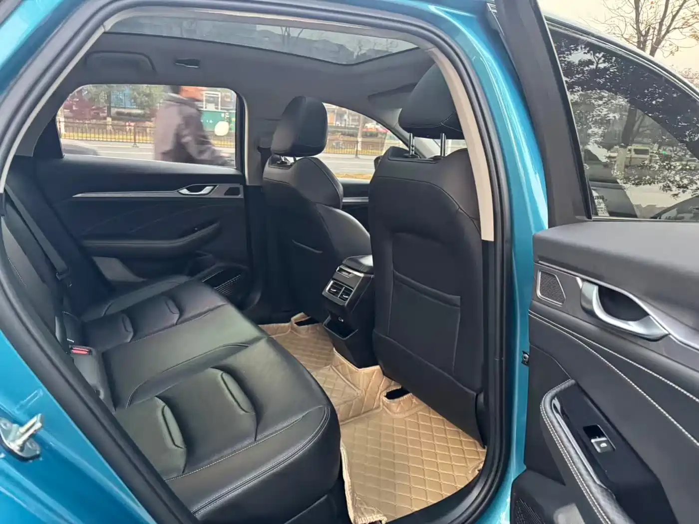 GEELY AUTOMOBILE XINGRUI