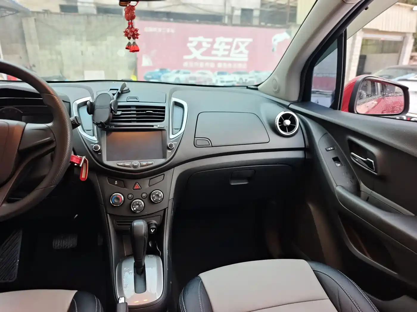 Chevrolet Trax 2014 1.4T Automatic 2WD Comfort фото 7