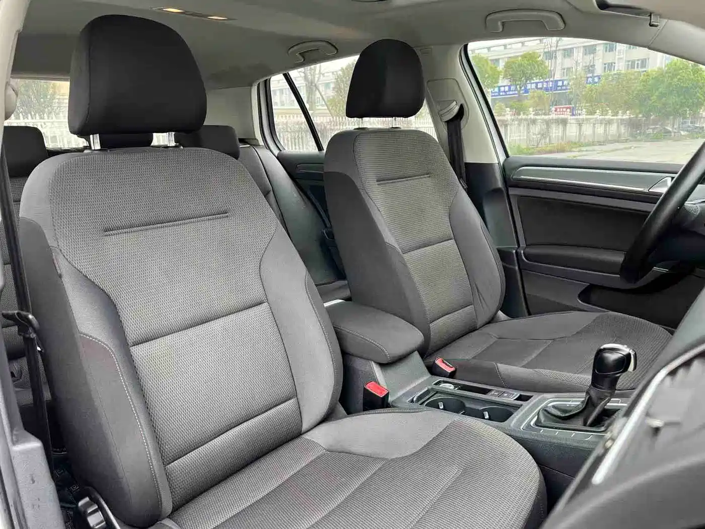 Volkswagen Golf 2016 230TSI Automatic Comfort фото 22