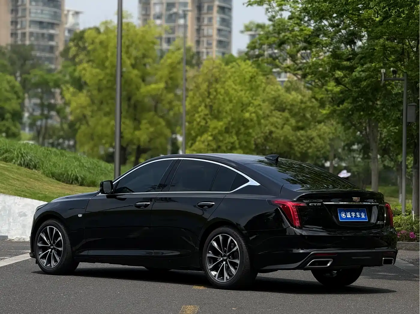 CADILLAC CT5