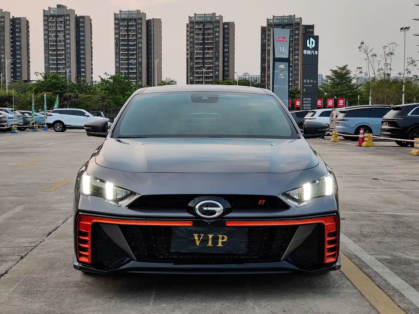 GAC Trumpchi Trumpchi Emkoo 2024 Model 270T DCT Shadow Leopard R-Style Edition фото 2