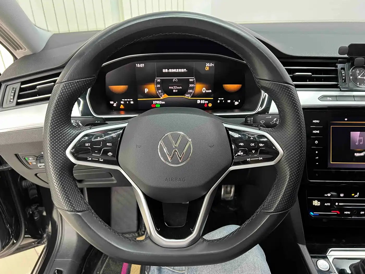 Volkswagen Magotan 2023 Model 2 Million Units Commemorative Edition 280TSI DSG Leading Version фото 11