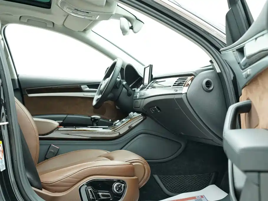 Audi A8 2014 A8L 45 TFSI quattro Luxury фото 25
