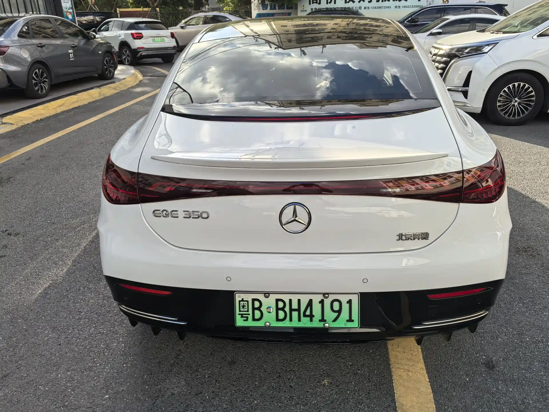 Фото 10 - Mercedes-Benz EQE