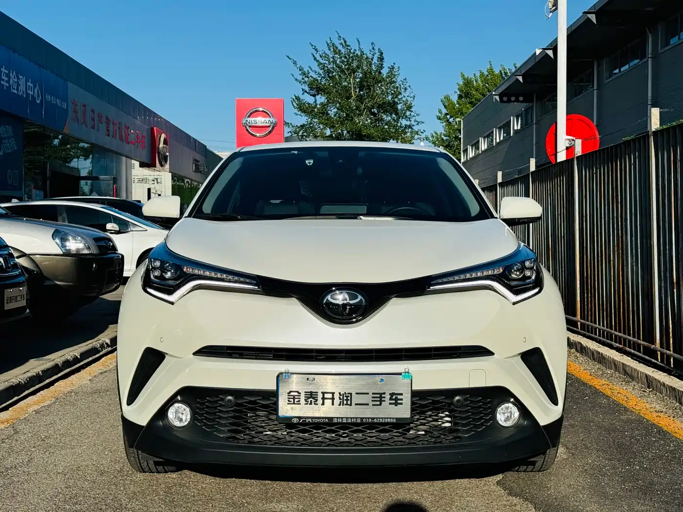 Toyota C-HR 2021 2.0L Luxury Edition фото 2