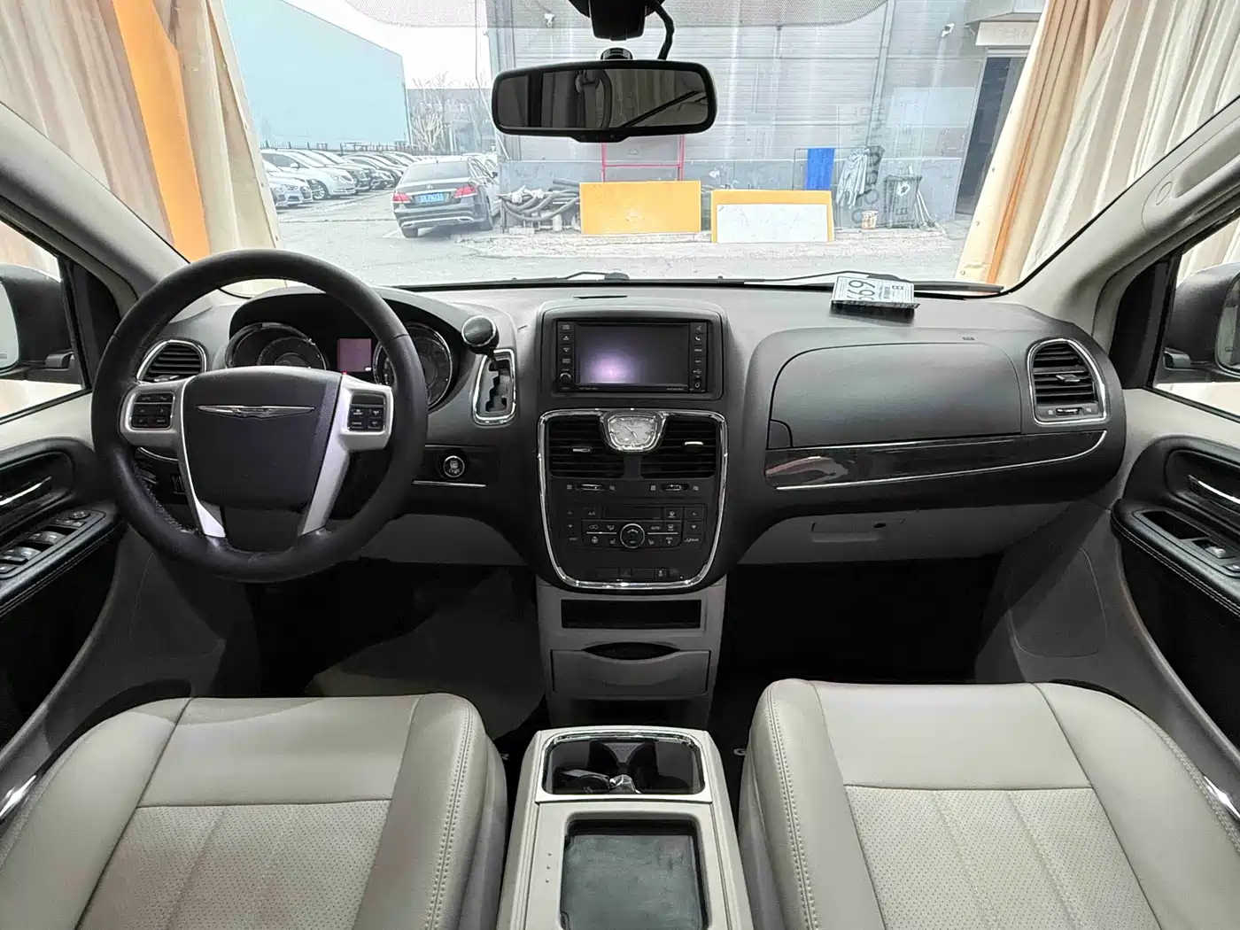 Chrysler Grand Voyager (Import) 2015 2014 3.6L Comfort Edition