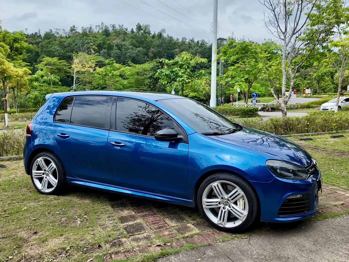 Volkswagen Golf (Import) 2011 2.0TSI R фото 60