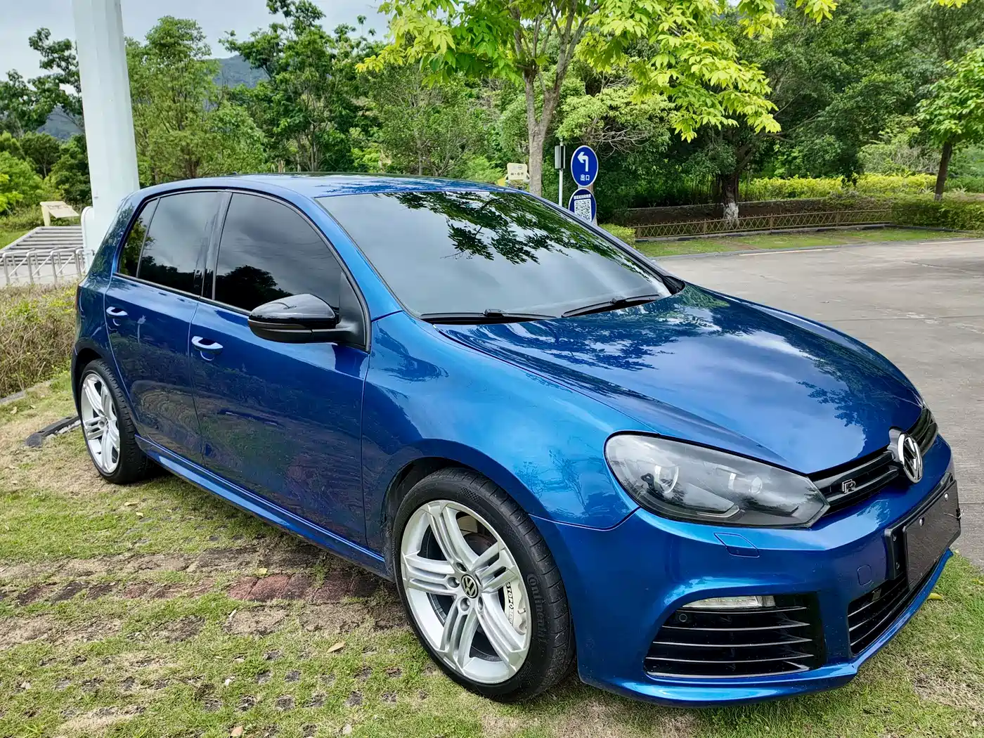 Volkswagen Golf (Import) 2011 2.0TSI R фото 22