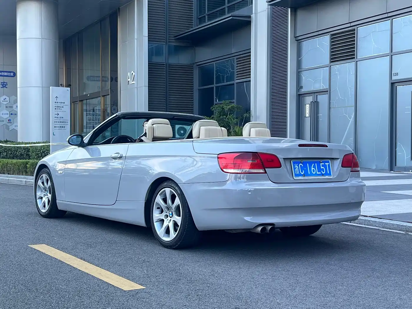 BMW 3 Series (Import) 2009 2009 Model 330i Convertible