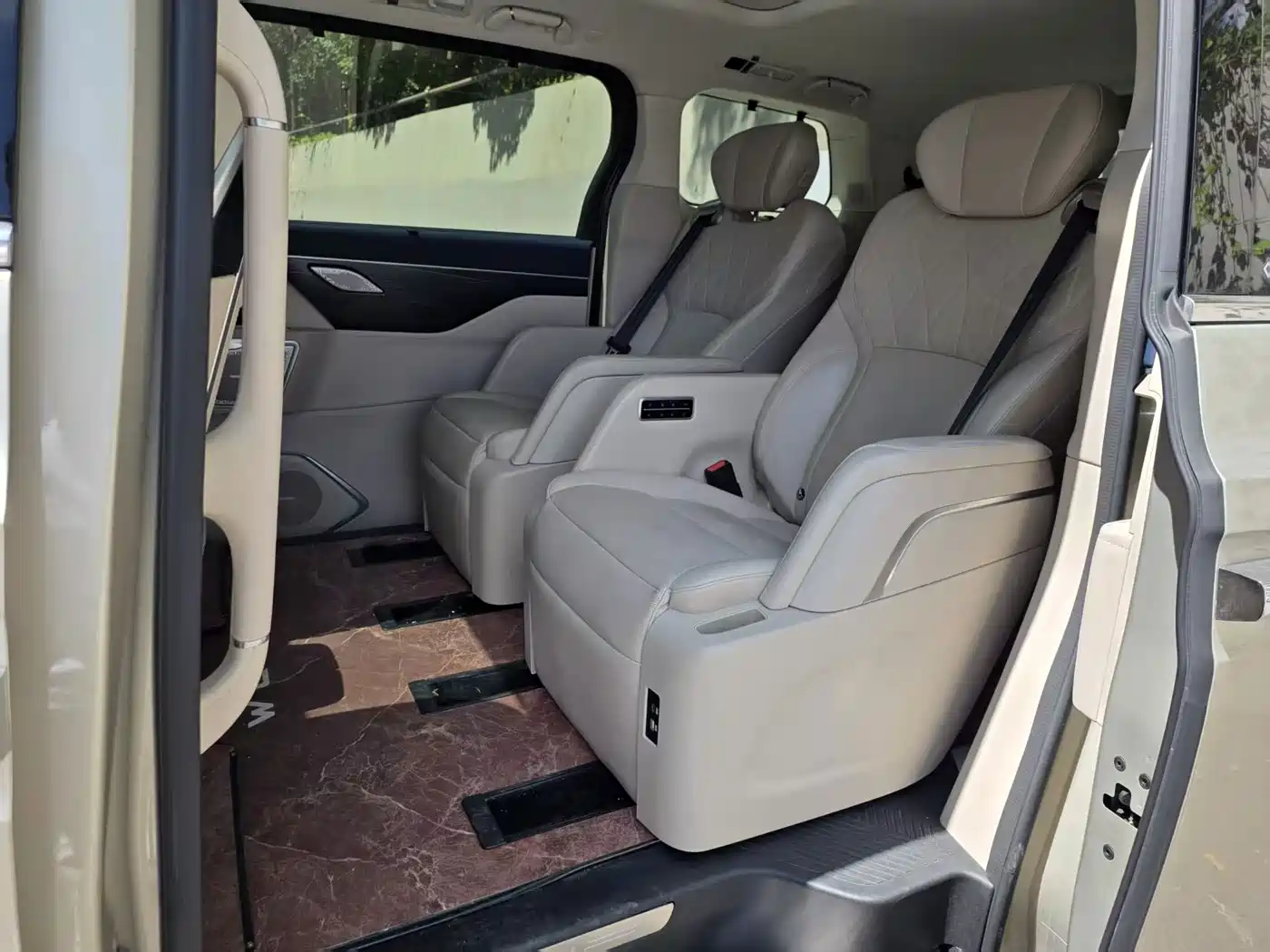 WEY Alpine 2024 2023 AWD Flagship