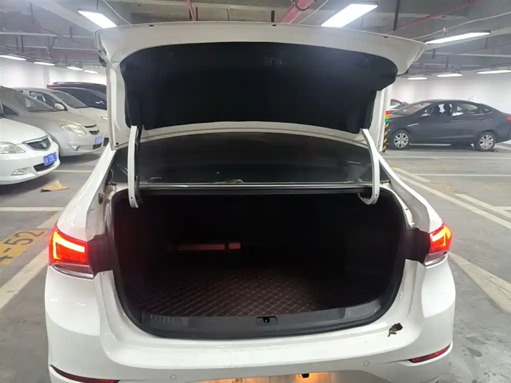 Buick Excelle 2018 18T Automatic Flagship фото 19