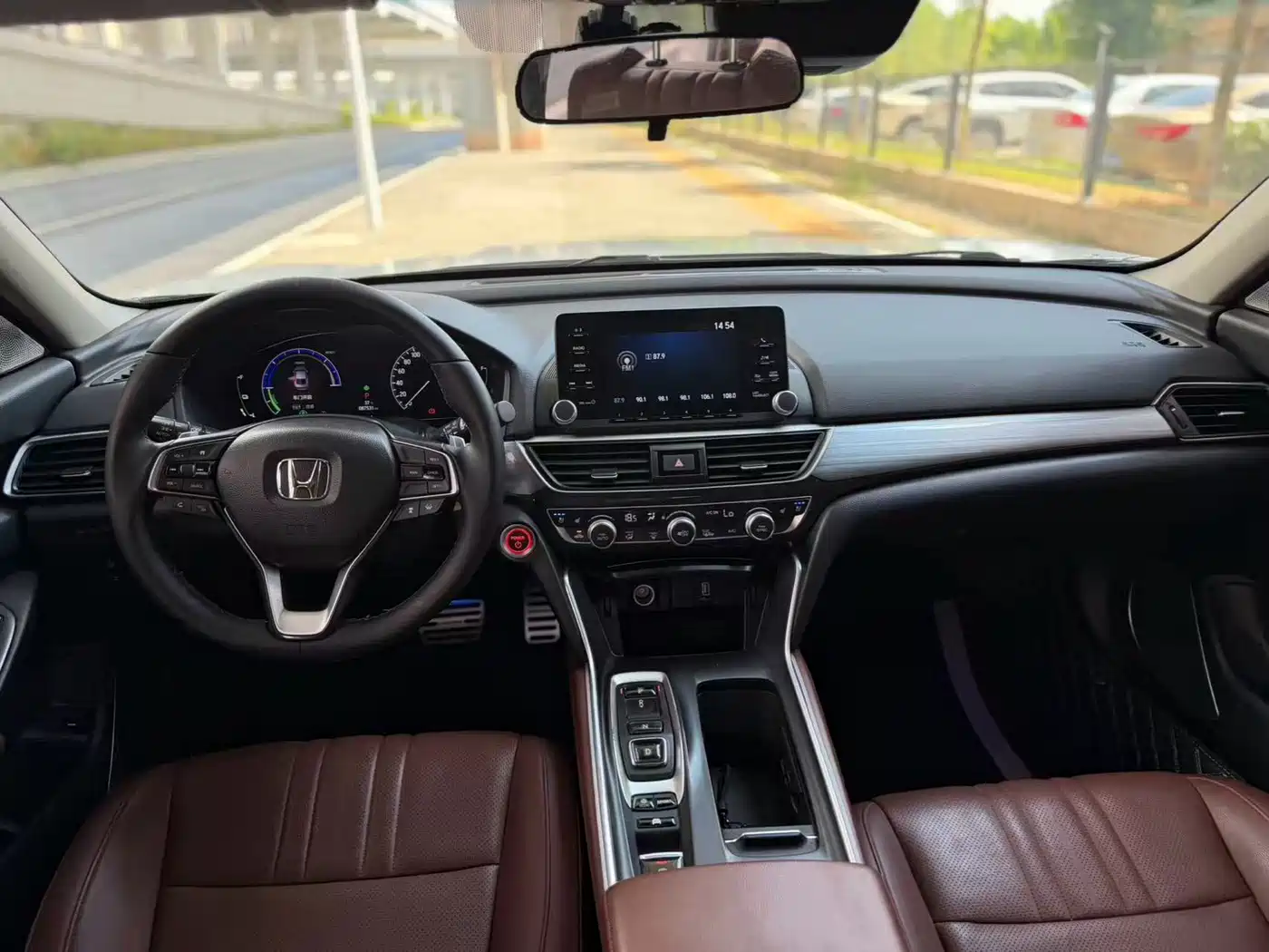 Фото 9 - Honda Inspire