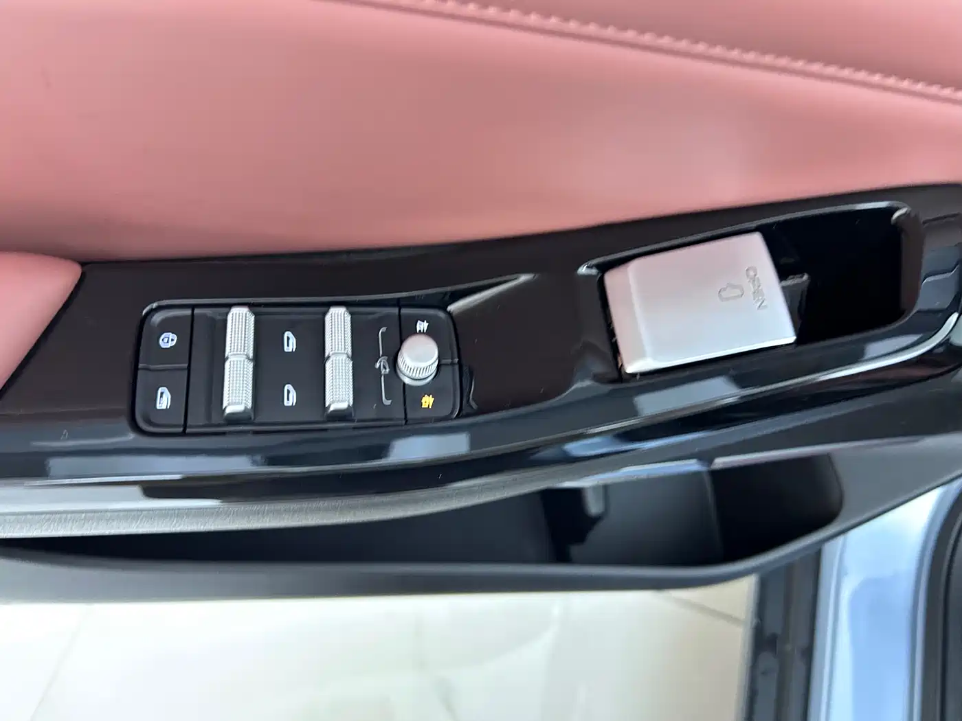 GEELY GALAXY GALAXY L6