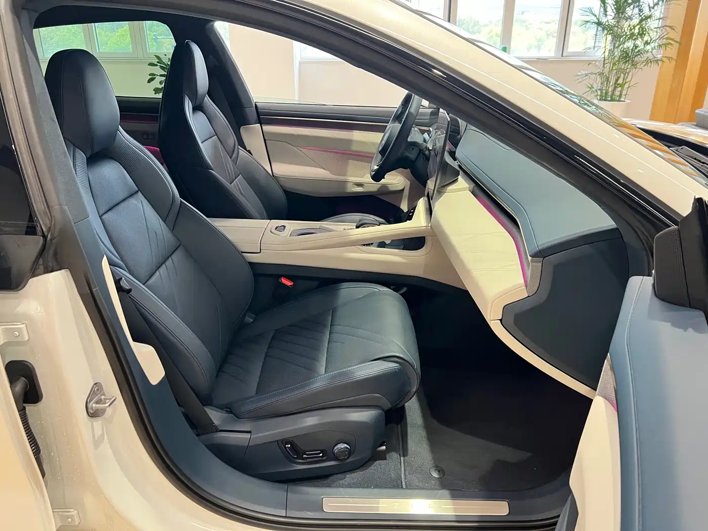 ZEEKR EXTREME KRYPTON 001