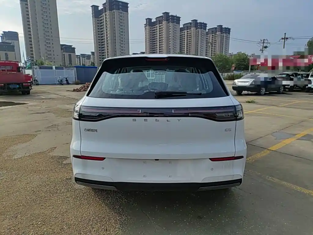 Geely Galaxy Galaxy E5 2026 2026 530km Voyager Edition