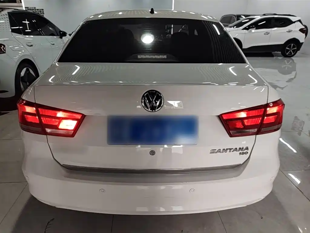 Volkswagen Santana 2015 1.6L Automatic Trend Edition фото 6