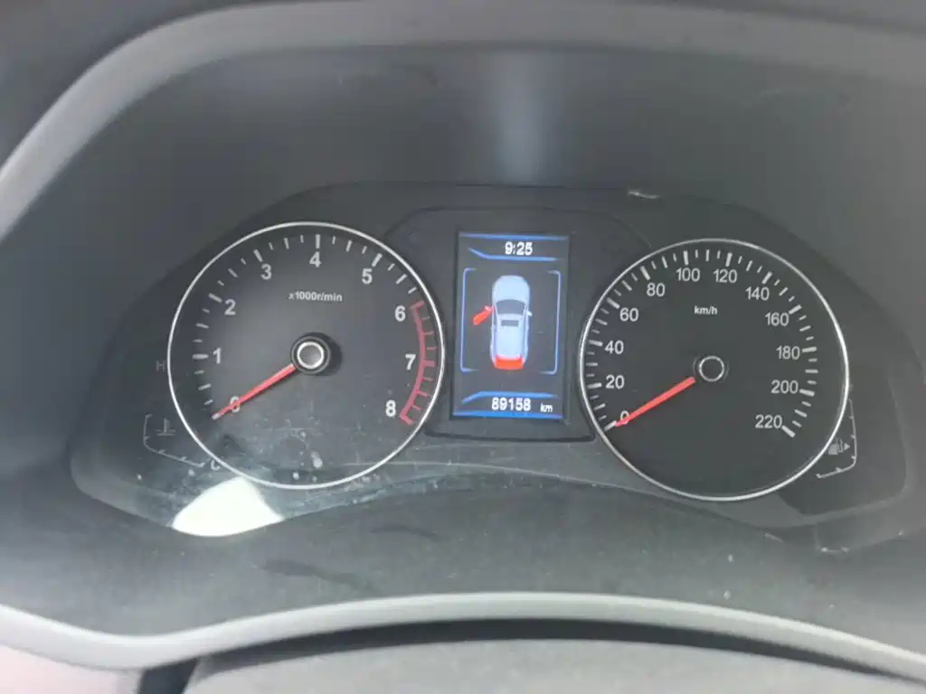 FAW Senya R7 2016 2016 1.6L Manual Premium