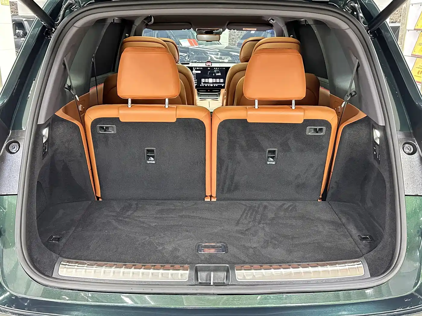 Aito AITO M8 2025 2025 Extended Range Ultra 53.4kWh 6-Seater