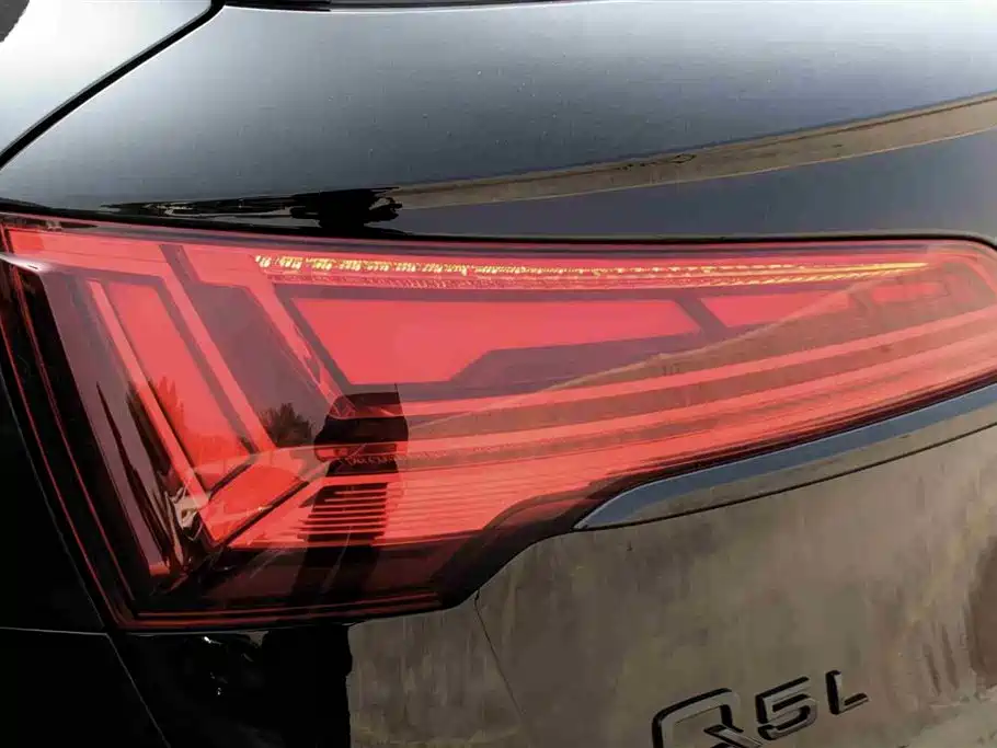 Audi Q5L 2024 Model 40 TFSI Luxury Dynamic фото 13