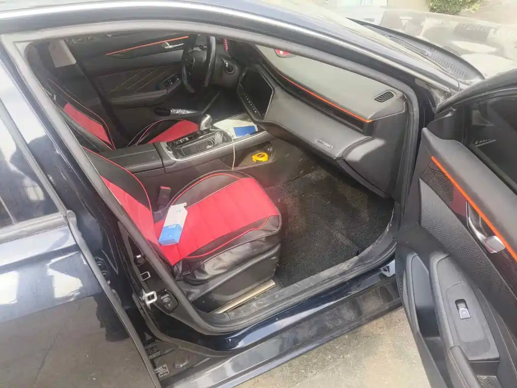 Dongfeng Aeolus Yixuan MAX 2024 2022 1.5T Ultra Cool Dad Edition