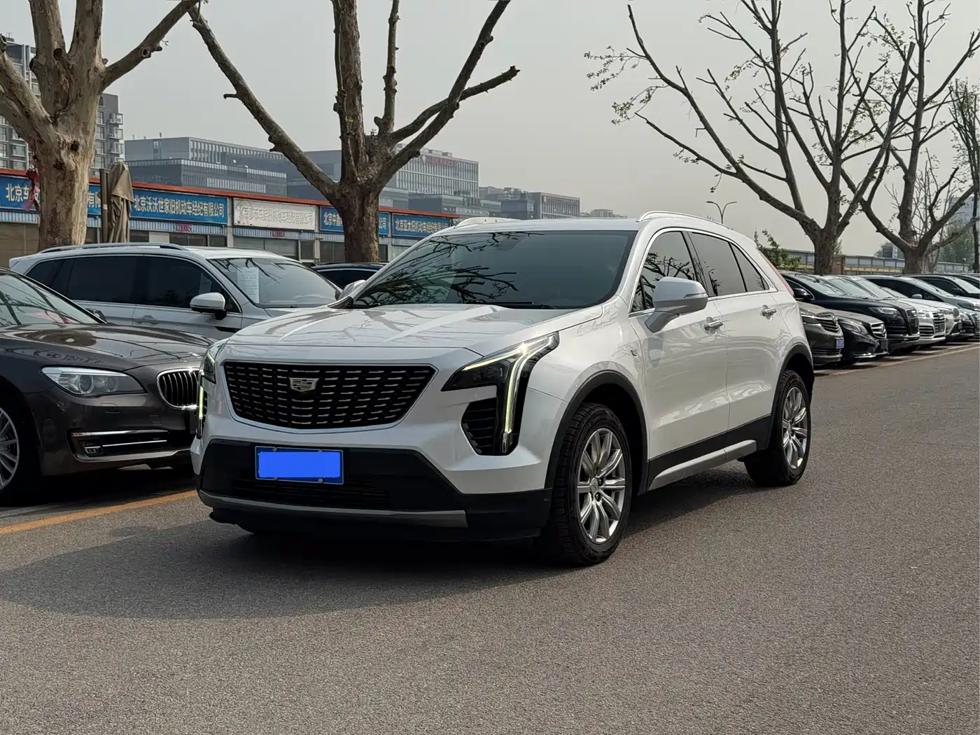 Cadillac XT4 2020 Facelift 28T 2WD Leading