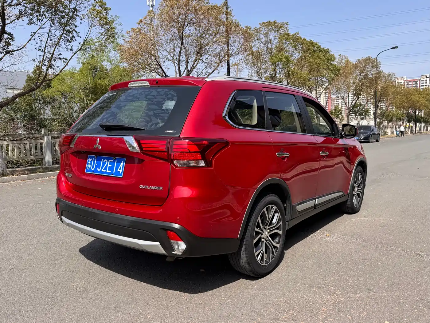 Mitsubishi Outlander 2016 2.4L 4WD Luxury Edition 7-seater фото 5