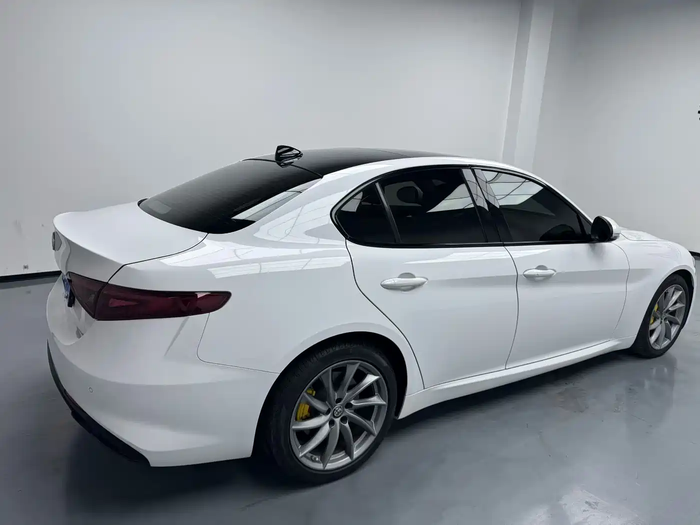 Alfa Romeo Giulia 2020 2020 2.0T 280HP Luxury Edition