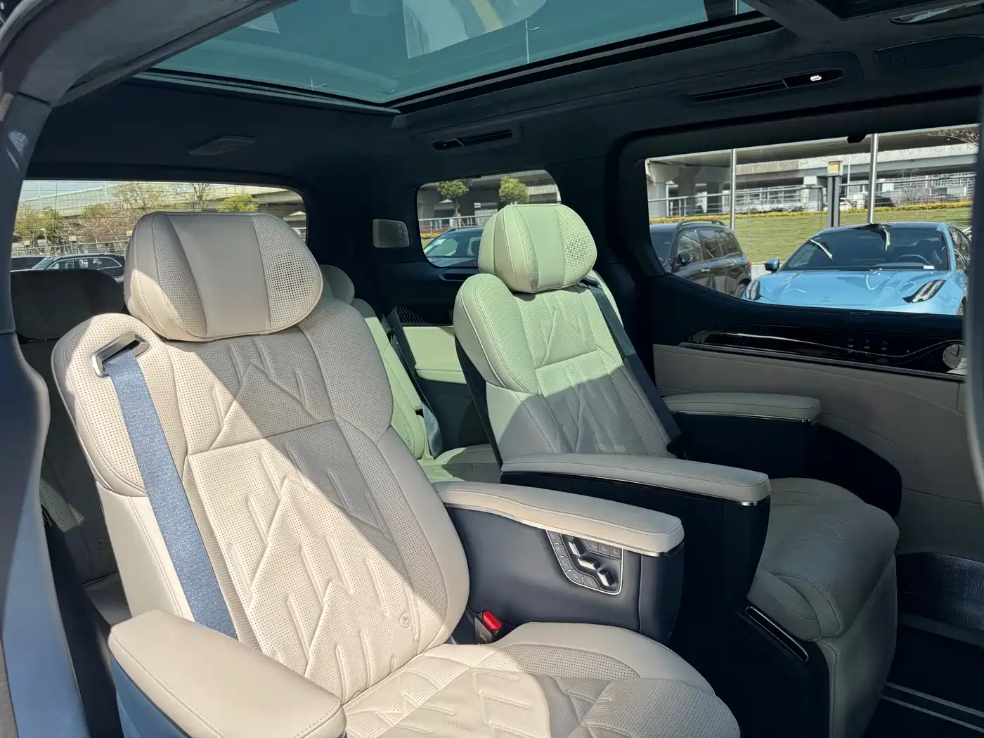 ZEEKR EXTREME KRYPTON 009