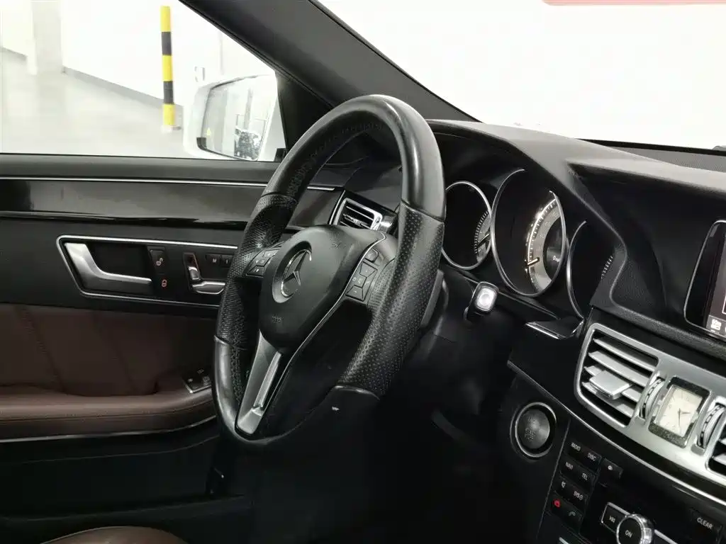 Mercedes-Benz E-Class 2015 E 260 L Sport Luxury фото 22