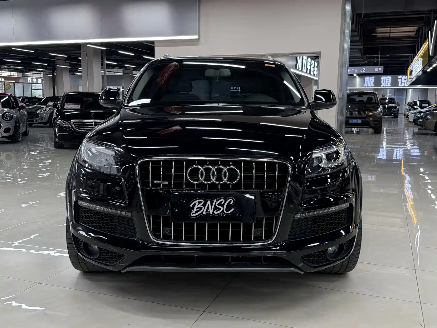 Audi Q7 2010 3.6 FSI Technology Off-road Limited Edition фото 2