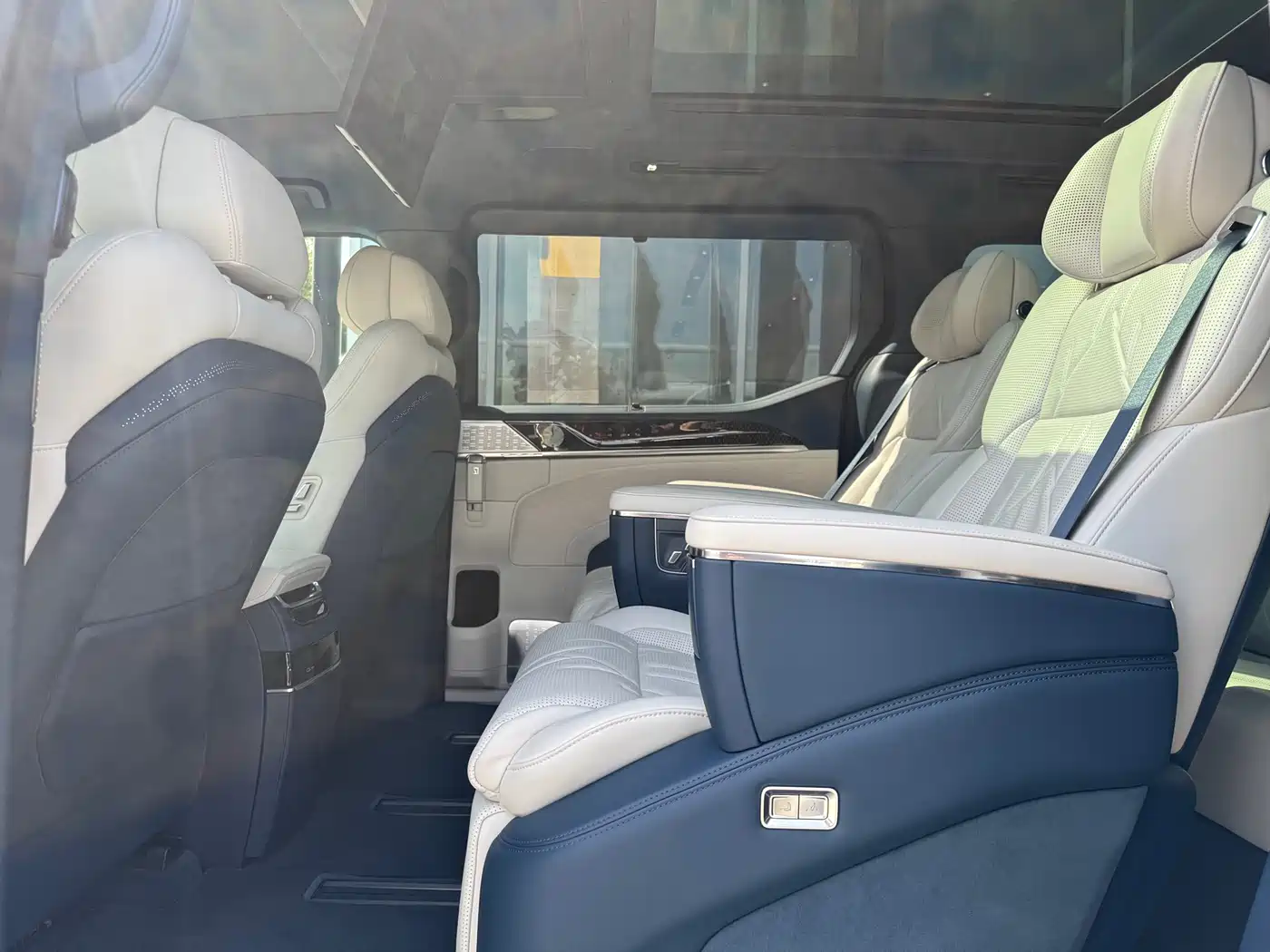 ZEEKR EXTREME KRYPTON 009