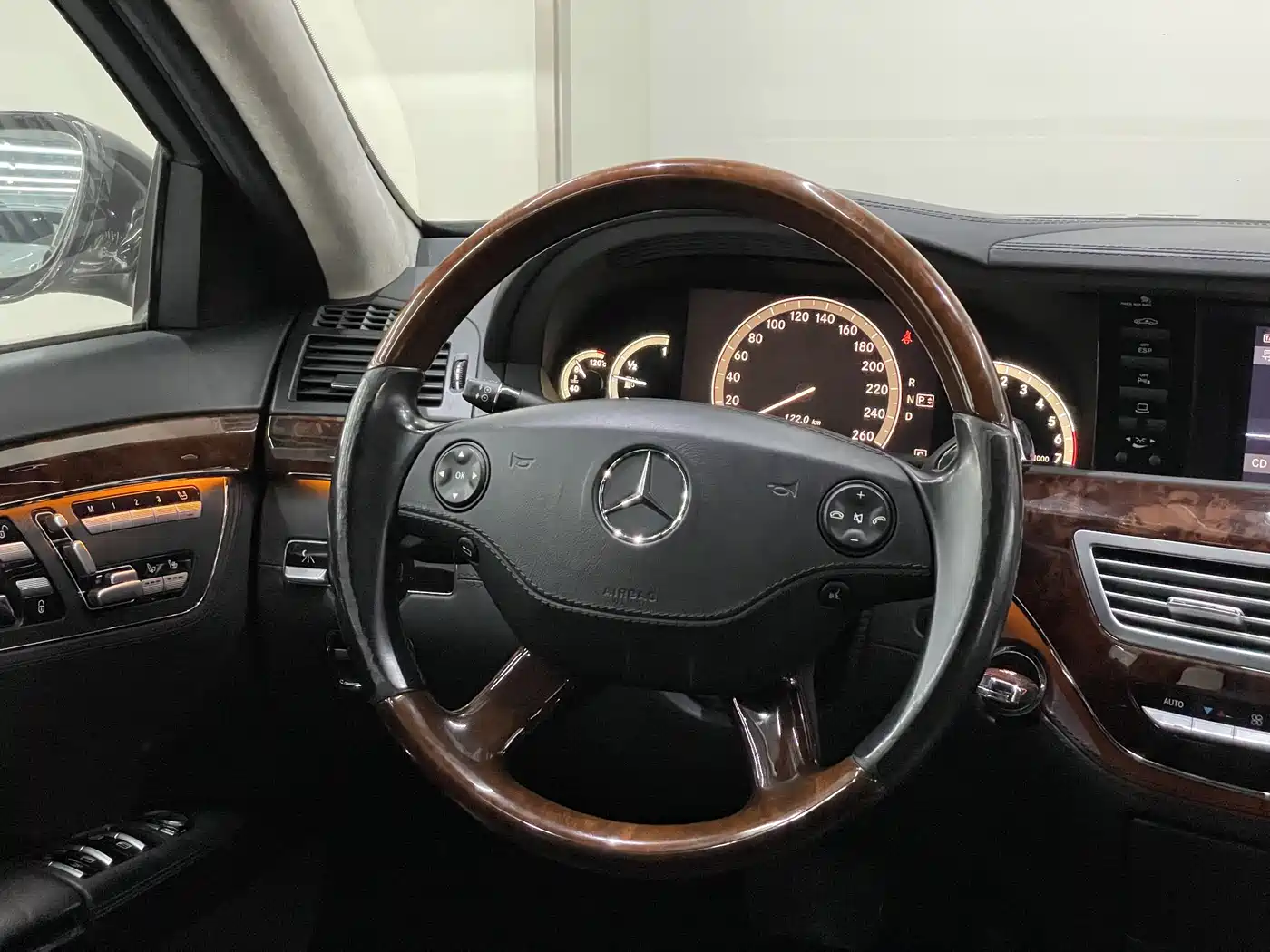 Mercedes-Benz S-Class 2008 Model S 600 L фото 16